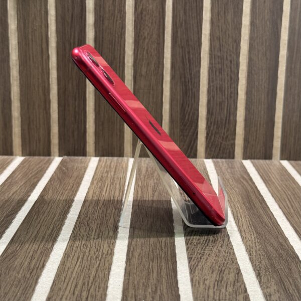 iPhone Seminovo 11 64GB Vermelho 100% - Imagem 4