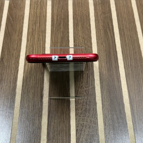 iPhone Seminovo 11 64GB Vermelho 100% - Imagem 7