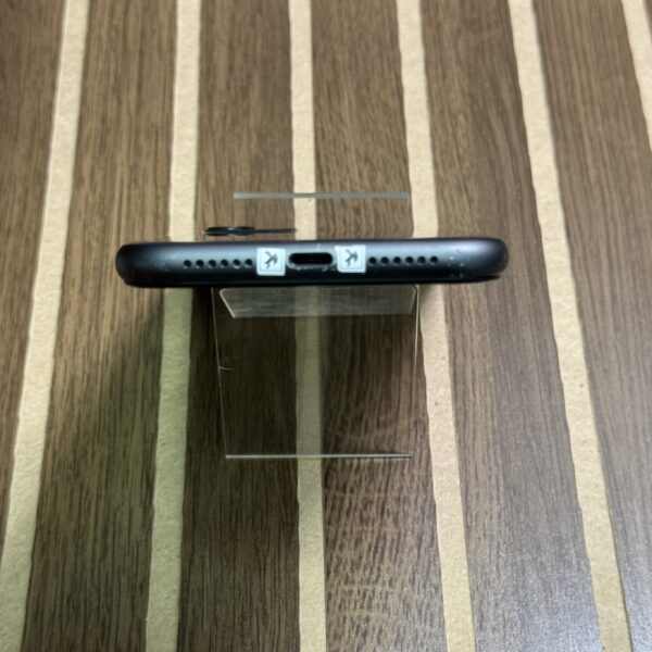 iPhone seminovo 11 64GB Preto 100% - Imagem 7