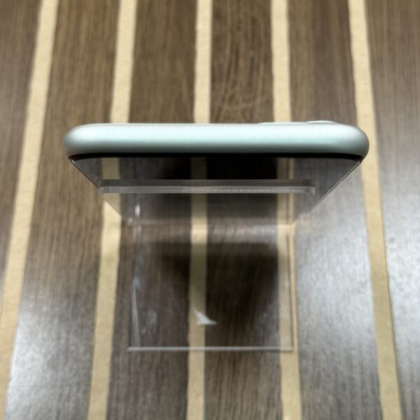 iPhone Seminovo 11 128GB Branco 100% - Imagem 6