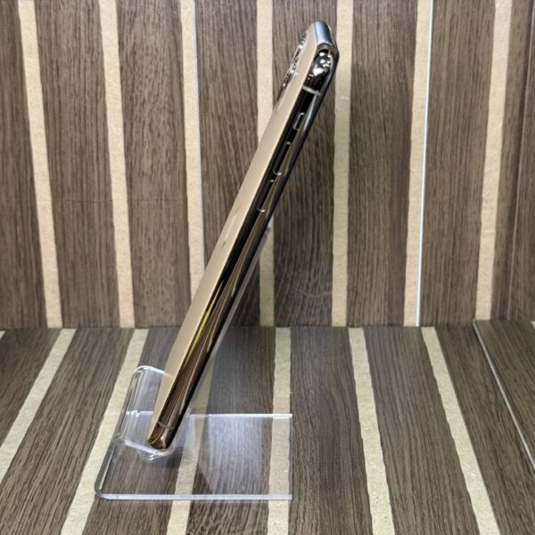 iPhone Seminovo 11 Pro Max 256GB Dourado 83% - Imagem 4